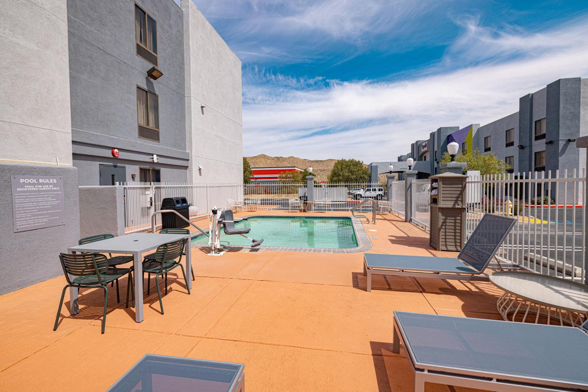 Surestay Plus Hotel By Best Western Yucca Valley Joshua Tree Экстерьер фото